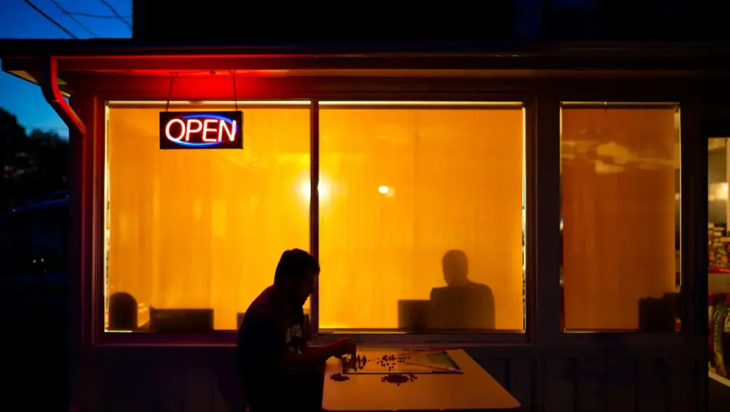 Hobby Stores Oahu Open Late